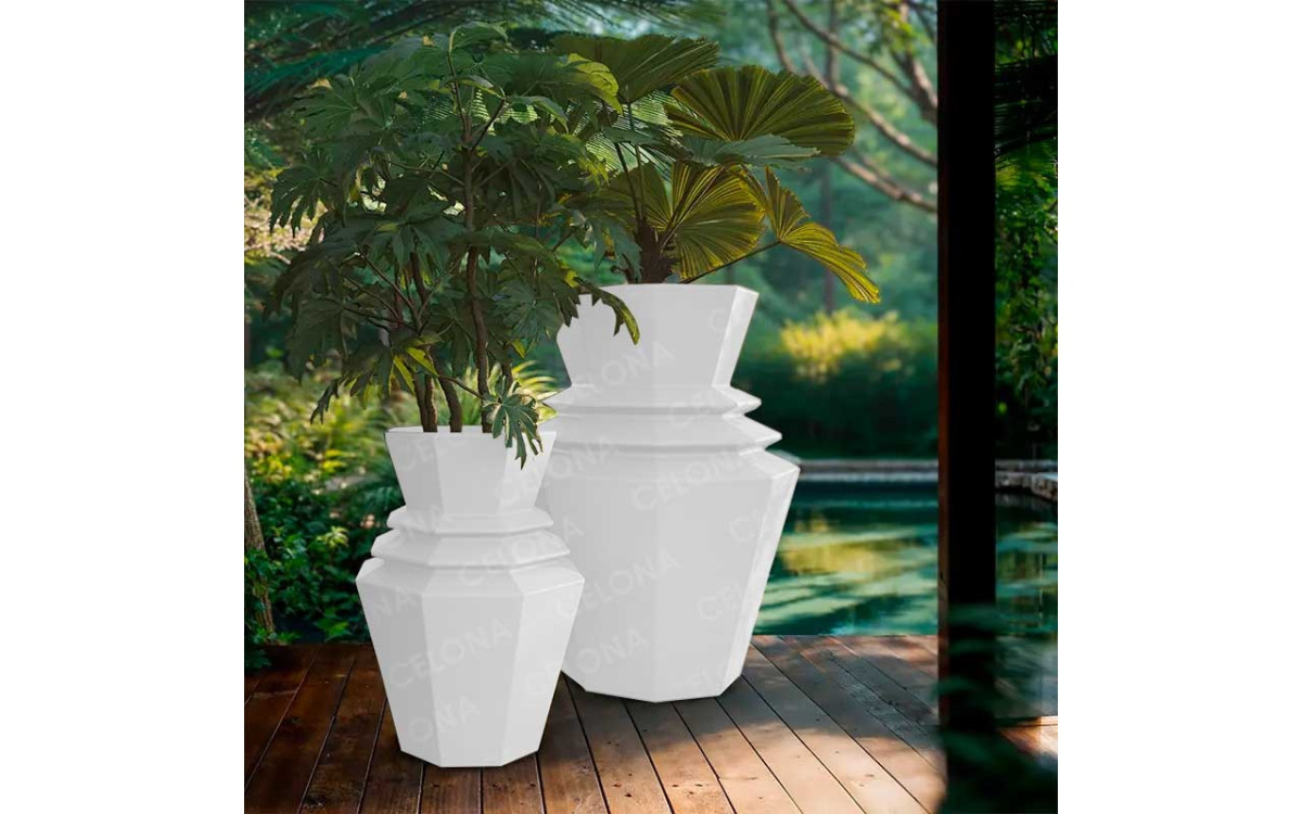 POT DE FLEUR ORIGAMI HINOKI
GAMME MOBILIER DESIGN EN POLYÉTHYLÈNE POUR ESPACE INTÉRIEUR ET EXTÉRIEUR