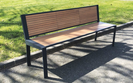 BANC EXTERIEUR LISERON EN ACIER ET COMPACT
MOBILIER URBAIN DESIGN ACIER ET HPL
