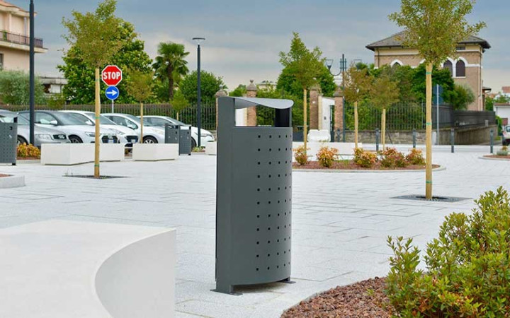 CORBEILLE EN ACIER AVEC CENDRIER SILENE
POUBELLE PUBLIQUE AVEC CENDRIER MODERNE POUR PROPRETÉ URBAINE