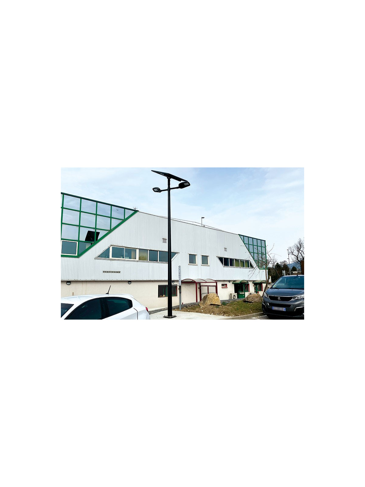 LAMPADAIRE SOLAIRE DUO 2 X 50 W
LUMINAIRE A LED EXTERIEUR ÉCLAIRAGE PUBLIC