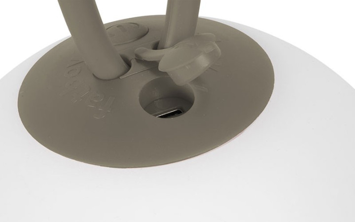 BOULE LUMINEUSE SUSPENDUE EXTÉRIEURE ET INTÉRIEUR FATBOY
LAMPE BOLLEKE DESIGN ET MODERNE JARDIN OU TERRASSE