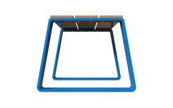 TABOURET EXTERIEUR POUR ENFANT EN  ACIER ET BOIS COMPACT
ASSISE DESIGN ET COLORÉE POUR ENFANT DANS ÉCOLE