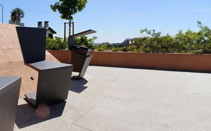 CHAISE URBAN IRON MICROCUBO