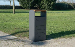 Corbeille de propreté ADAPT MICROCUBO en acier et design pratique