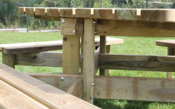 TABLE DE PIQUE NIQUE CARRÉE STELLA