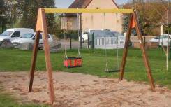 Portique 2 m balançoire et nacelle jeu extérieur fabrication française