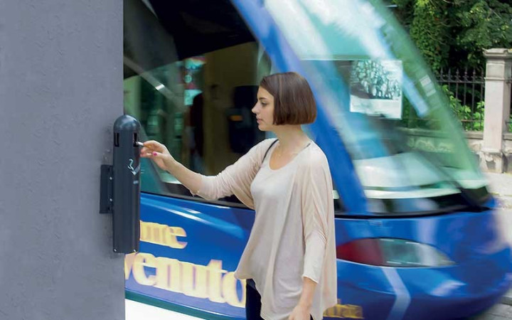 CENDRIER COLONNE MURAL 1.8 L