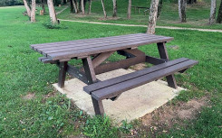 TABLE DE PIQUE NIQUE PLASTIQUE RECYCLE PMR marron