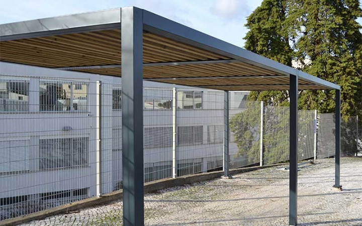 PERGOLA EXTÉRIEURE SQUARE MICROCUBO MOBILIER URBAIN MODERNE EXCLUSIVITÉ CELONA
PERGOLA DESIGN EN ACIER ET BOIS SQUARE