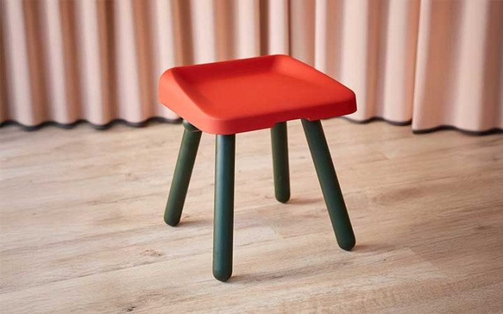 TABOURET DESIGN SAREK ÉCOLOGIQUE POUR INTÉRIEUR EXTÉRIEUR
TABOURET MODERNE ASSISE UNIQUE POUR HÔTEL OU ARCHITECTE