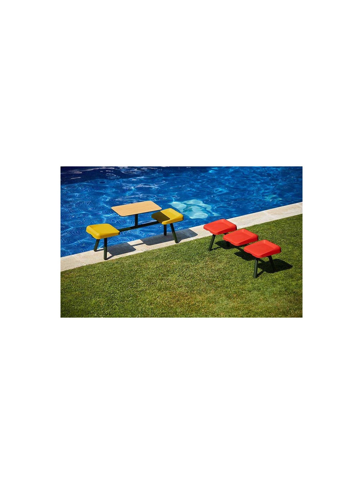 BANC MODERNE 3 PLACES POUR JARDIN ET ESPACE D'ACCUEIL INTÉRIEUR
MOBILIER DESIGN SAREK SLIM MODERNE ET CONTEMPORAIN