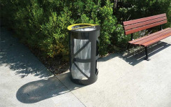 CORBEILLE ACIER VIGIPIRATE BI-FLUX
CORBEILLE VIGIPIRATE INTÉRIEURE POUR CENTRE COMMERCIAUX OU BATIMENT ESPACE PUBLIC