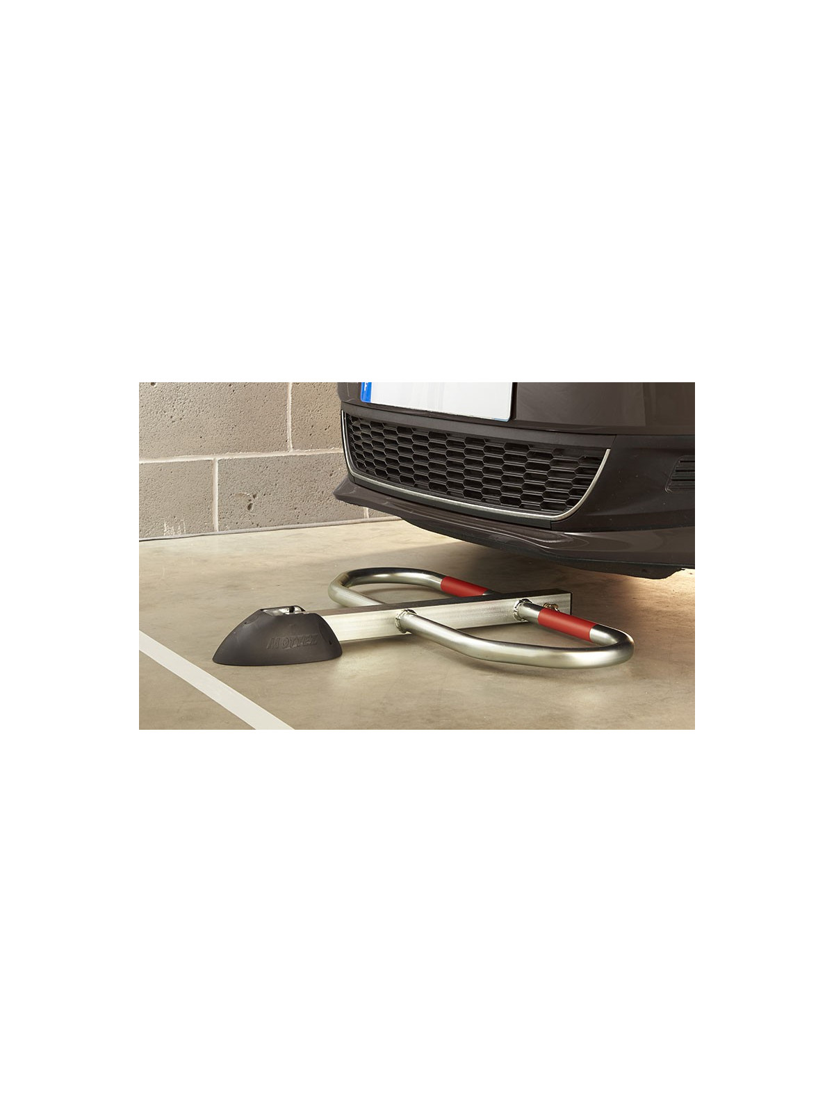 BLOC PARKING AVEC PIED CENTRAL