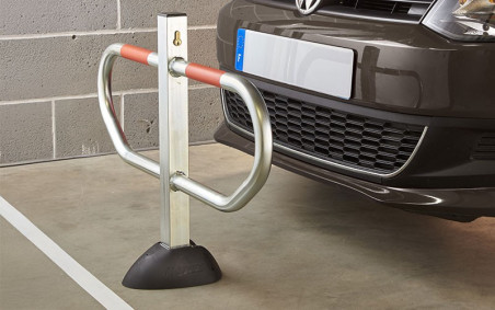 BLOC PARKING AVEC PIED CENTRAL