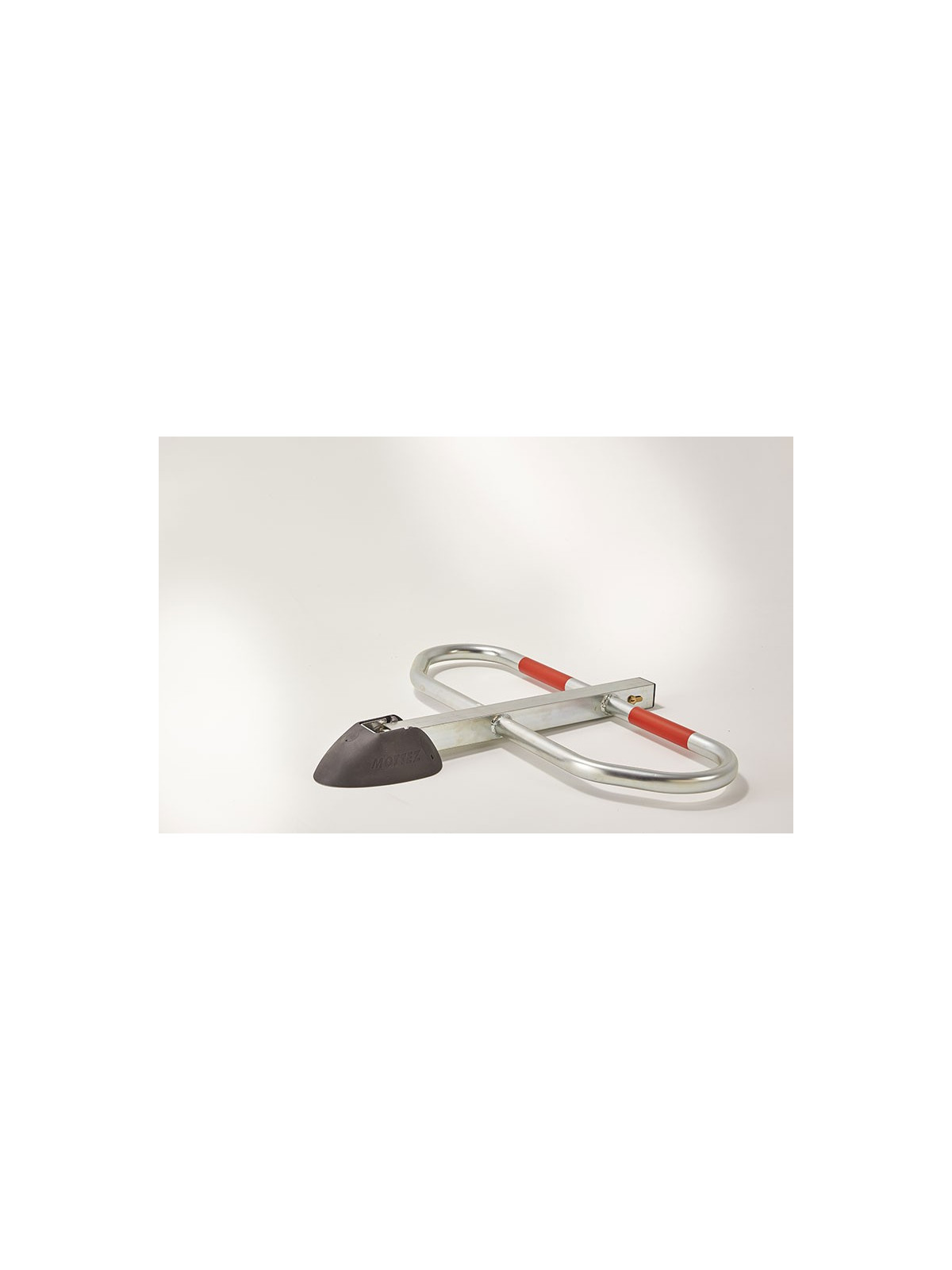 BLOC PARKING AVEC PIED CENTRAL