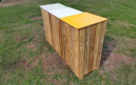 CORBEILLE CARRÉE BOIS TRI SÉLECTIF
POUBELLE DE VILLE EXTÉRIEURE CARRÉ EN BOIS POUR PARC ET JARDIN