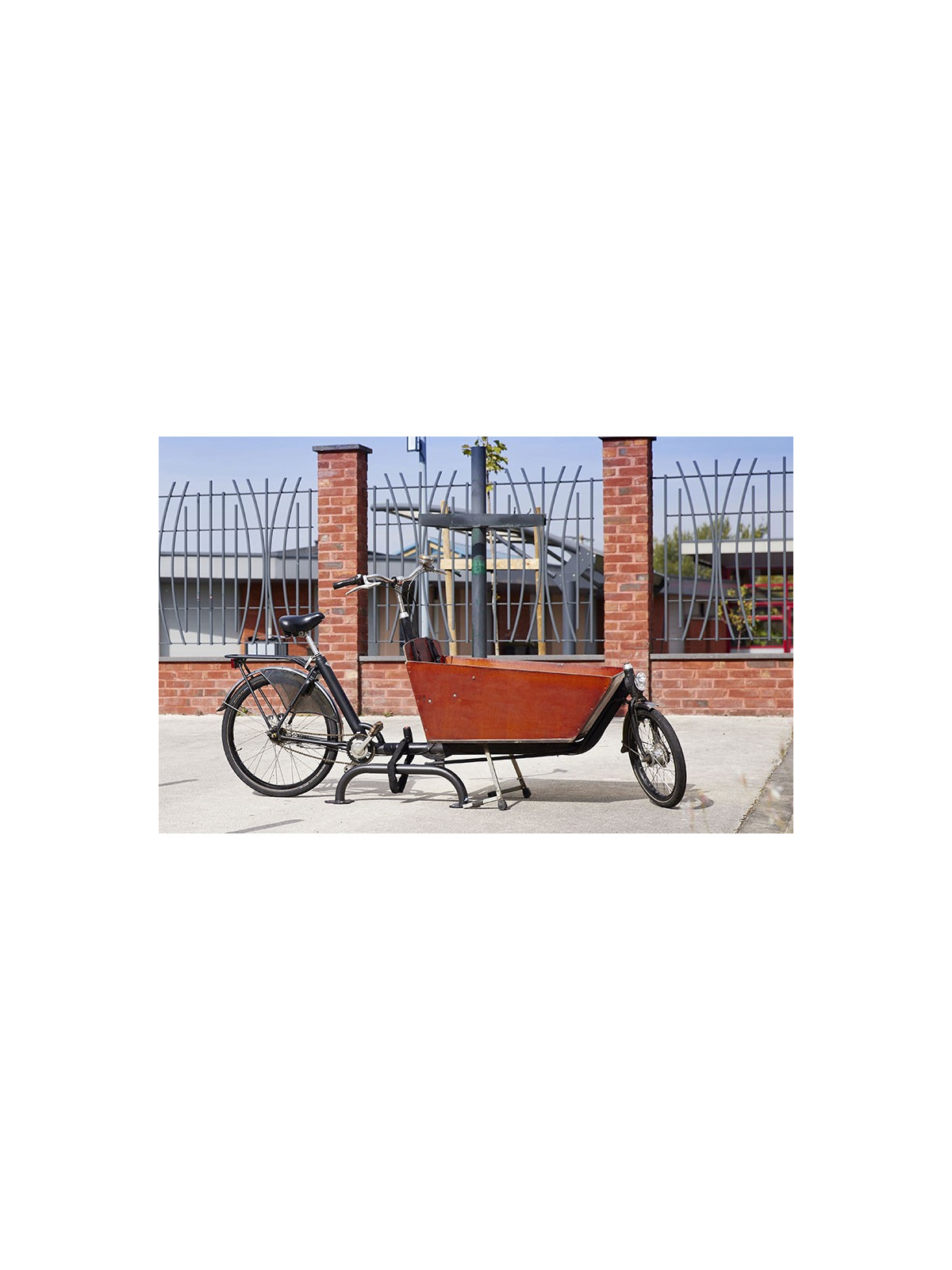 ARCEAU ANTIVOL STATIONNEMENT VÉLO CARGO
ATTACHE VÉLO EXTÉRIEUR POUR PARKING URBAIN VÉLO CARGO