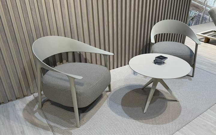 FAUTEUIL AFRICA LOUNGE POLYPROPYLÈNE
POUR ESPACE DÉTENTE INTÉRIEUR EXTÉRIEUR
MOBILIER DESIGN POUR AMBIANCE MODERNE