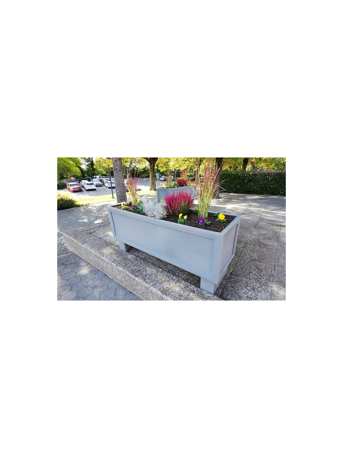 JARDINIÈRE SÉPARATEUR D'ESPACE EN POLYÉTHYLÈNE DESIGN ET MODERNE
BAC A FLEUR POUR MASSIF FLEURIS EXTÉRIEUR