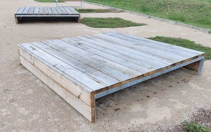 TABLE BANC PICTECO EN BOIS EN ACIER POUR ESPACE VERT PUBLIC
MOBILIER DE REPOS POUR PARC, JARDIN ET CENTRE VILLE