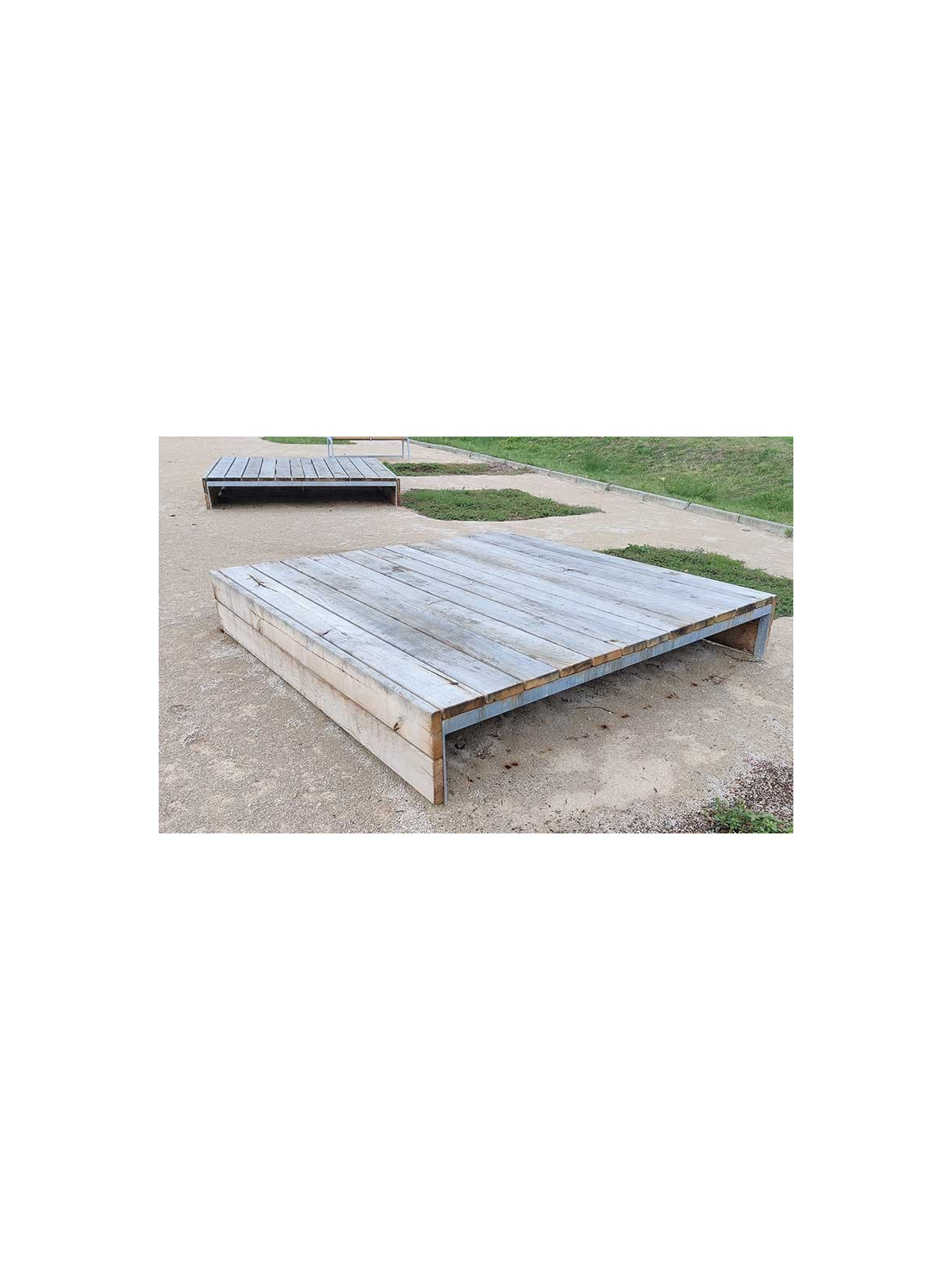 TABLE BANC PICTECO EN BOIS EN ACIER POUR ESPACE VERT PUBLIC
MOBILIER DE REPOS POUR PARC, JARDIN ET CENTRE VILLE