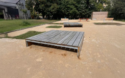 TABLE BANC PICTECO EN BOIS EN ACIER POUR ESPACE VERT PUBLIC
MOBILIER DE REPOS POUR PARC, JARDIN ET CENTRE VILLE