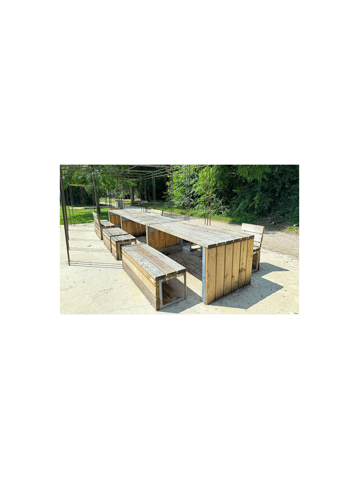 TABLE EXTÉRIEURE EN ACIER ET BOIS PICTECO
TABLE DE PIQUE NIQUE POUR PARC PUBLIC JARDIN URBAIN COLLECTIVITÉ