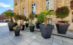 JARDINIERE POT CARRE POLYETHYLENE