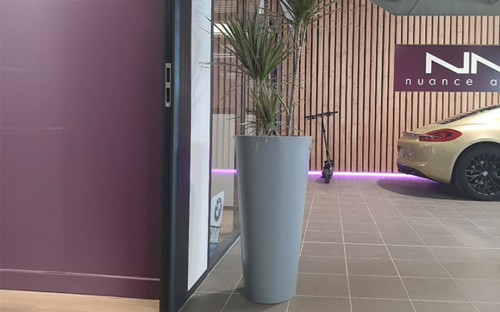 POT DESIGN ROND
JARDINIÈRE EN POLYÉTHYLÈNE POUR BUREAUX ET ENTREPRISE
