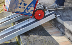 RAMPE TELESCOPIQUE UNIVERSELLE