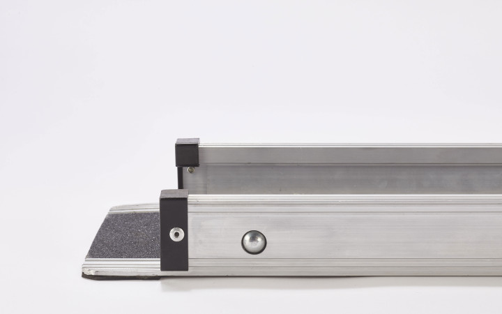 RAMPE TELESCOPIQUE UNIVERSELLE