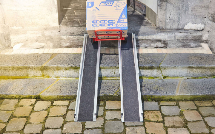 RAMPE TELESCOPIQUE UNIVERSELLE