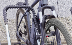 RATELIER 2 VELOS AVEC ARCEAU GAINE