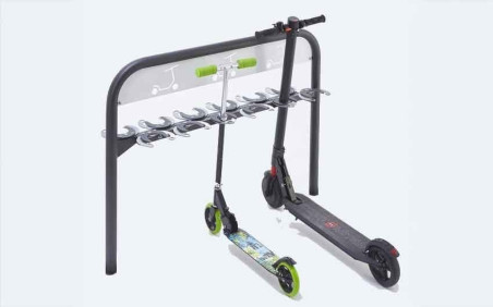 SUPPORT 12 TROTTINETTES SUR PIED - FACE A FACE A SCELLER