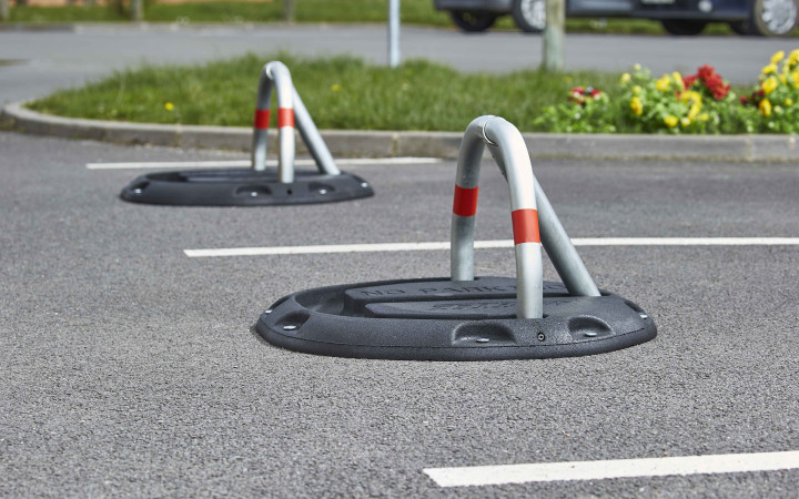 BLOC PARKING 3 PIEDS EN CAOUTCHOUC RECYCLE