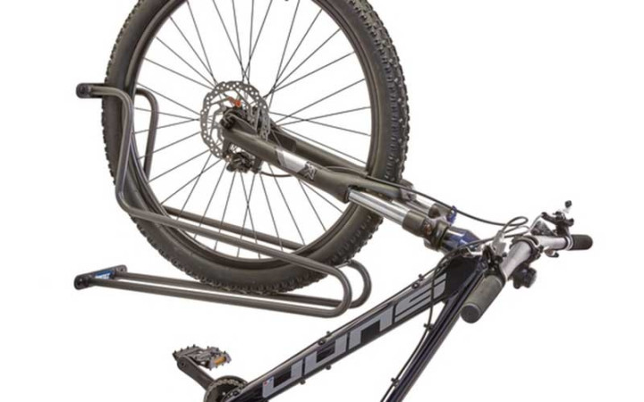 SUPPORT VELO MURAL VERTICAL