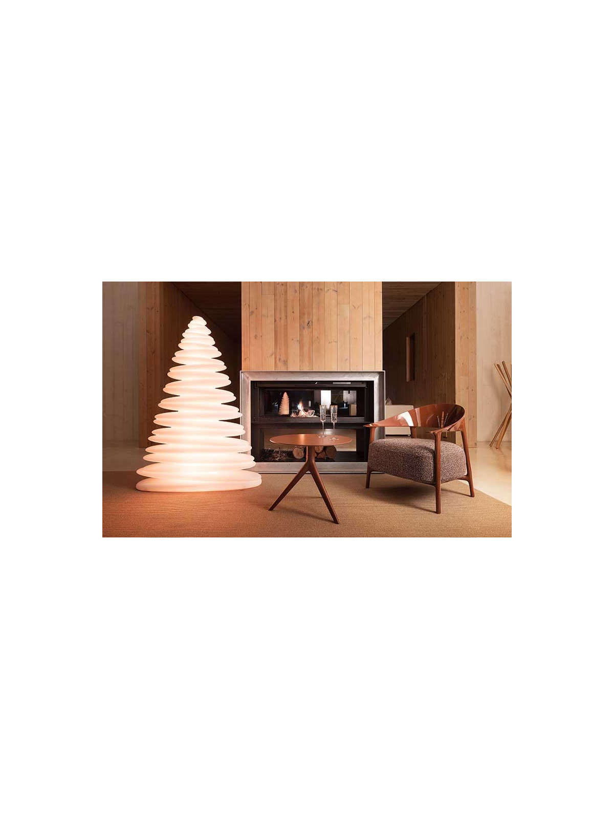 SAPIN LUMINEUX CHRISMY LAMPE INTÉRIEUR EXTÉRIEUR DESIGN
DÉCORATION LUMINEUSE DE NOËL MODERNE