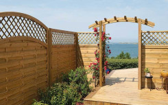 PANNEAU DE CLAUSTRA DROIT STAZZONA EN BOIS
CLAUSTRA PROFESSIONNEL EN PIN POUR TERRASSE OU JARDIN