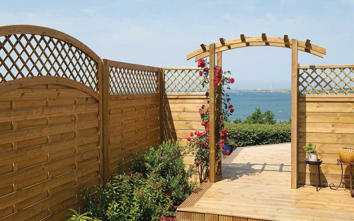 PANNEAU DE CLAUSTRA DROIT STAZZONA EN BOIS
CLAUSTRA PROFESSIONNEL EN PIN POUR TERRASSE OU JARDIN