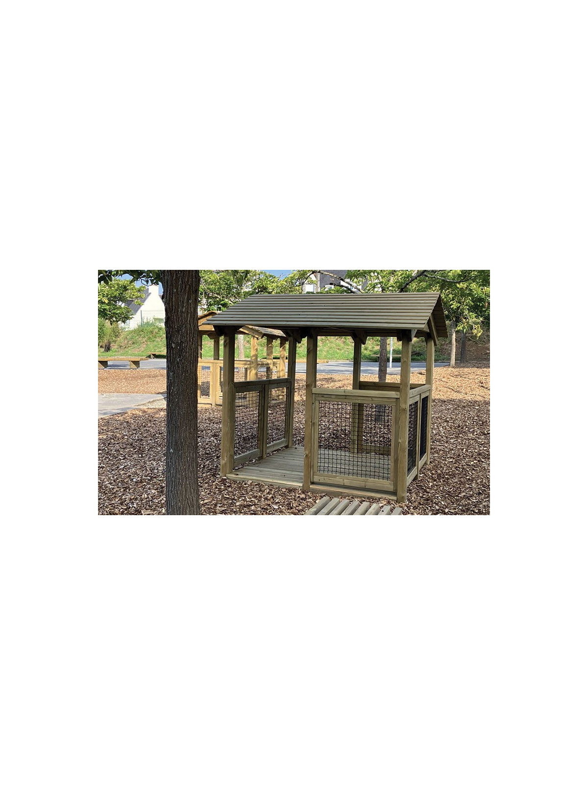 CABANE EN BOIS SPÉCIAL ENFANT POUR COURS ÉCOLE ET AIRE DE JEUX