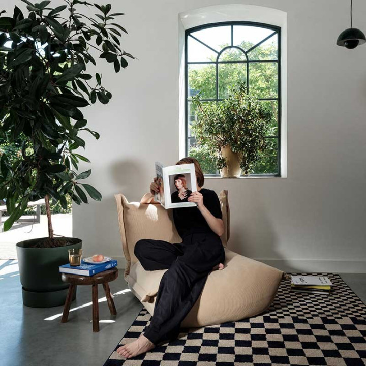 POUF DESIGN THE BONBARON CONFORT POUR ESPACE DETENTE INTERIEUR