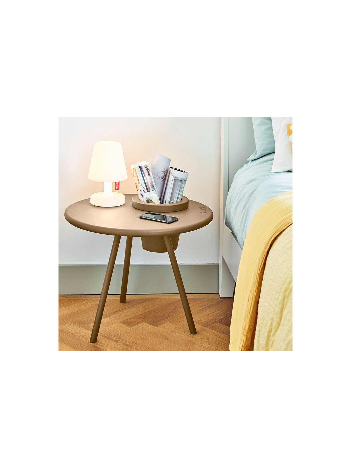 TABLE A PLANTE DESIGN BAKKES
CETTE TABLE MODERNE ET TENDANCE POUR INTERIEUR ET EXTERIEUR