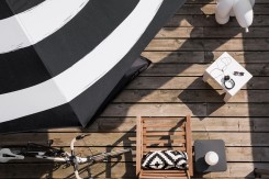 Parasol SO CUTE moderne pour protéger vos zones extérieures de repos