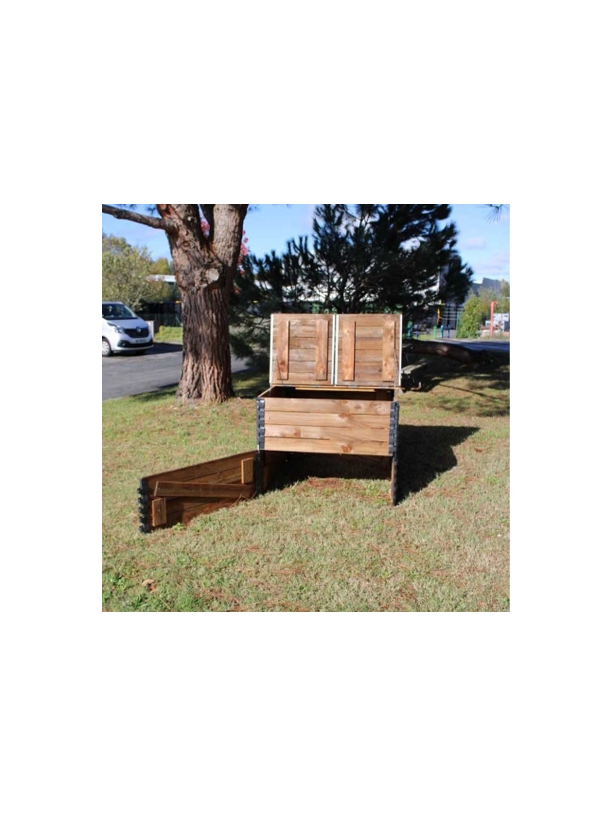 COMPOSTEUR BOIS CARRE GRAND VOLUME ESPACE EXTERIEUR
COMPOSTEUR ÉCOLOGIQUE 810 ET 1060 L POUR ENTREPRISE, PAYSAGISTE OU MAIRIE
