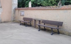 BANC URBAIN PLASTIQUE RECYCLE PIED FONTE
MOBILIER URBAIN ÉCOLOGIQUE POUR PARC ET COLLECTIVITÉ