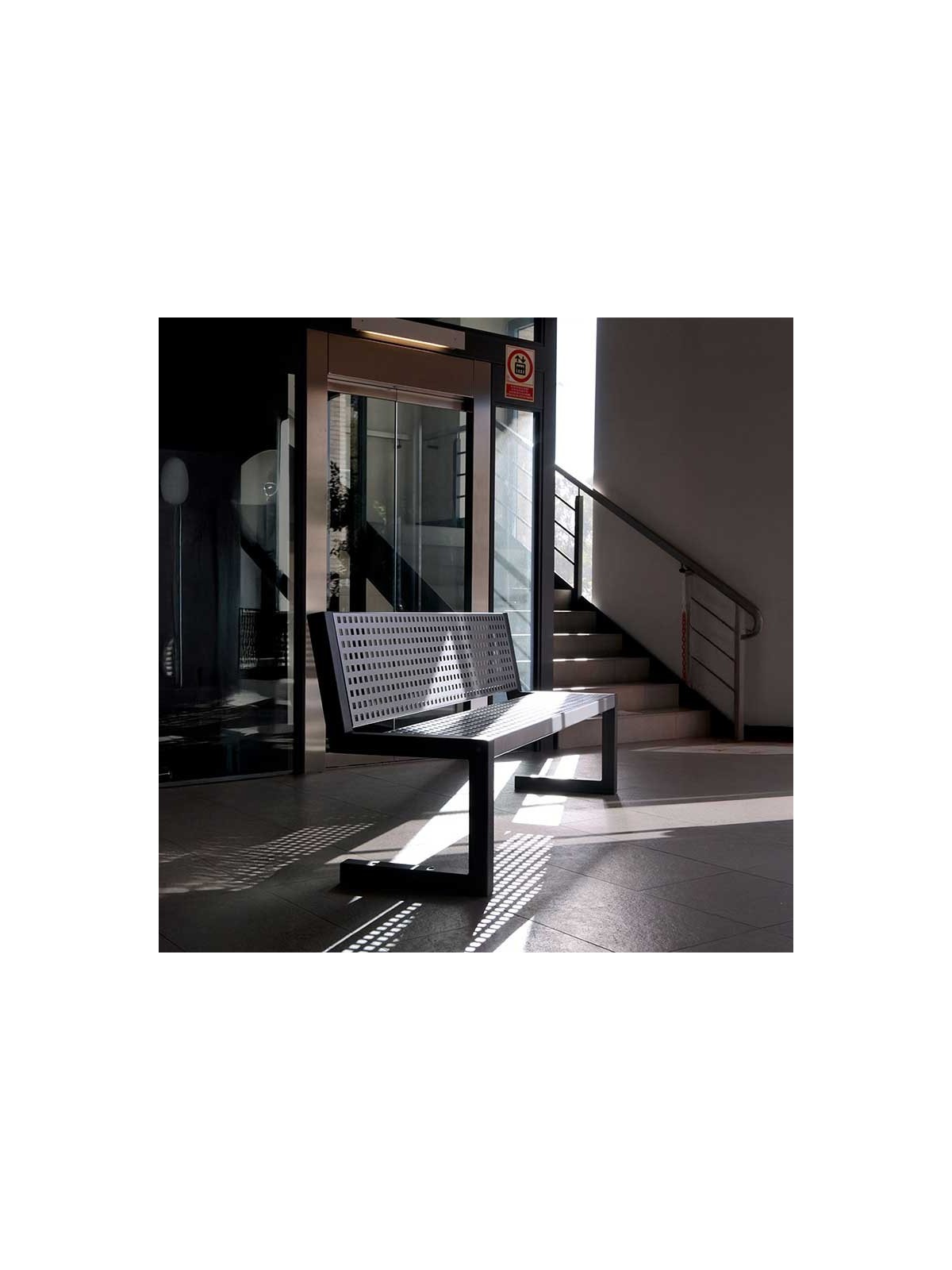 BANC DESIGN EN ACIER POUR ESPACE INTÉRIEUR ET EXTÉRIEUR
MOBILIER URBAIN EN ACIER MODERNE POUR ENTREPRISE OU COLLECTIVITÉ