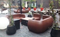 CANAPÉ ANGLE TEMPO POUR INTÉRIEUR ET EXTÉRIEUR
CHAUFFEUSE MODERNE POUR ECOLE OU ENTREPRISE