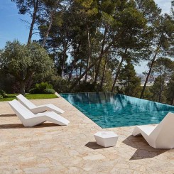 Bain de soleil FAZ design polyéthylène style design et moderne