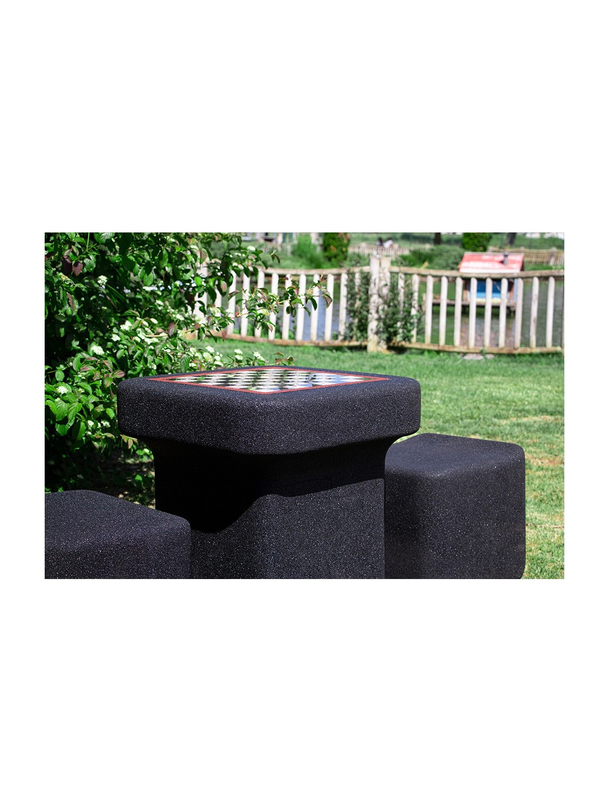 Levitate Seat – Siège urbain modulable recyclé | Neusus Urban