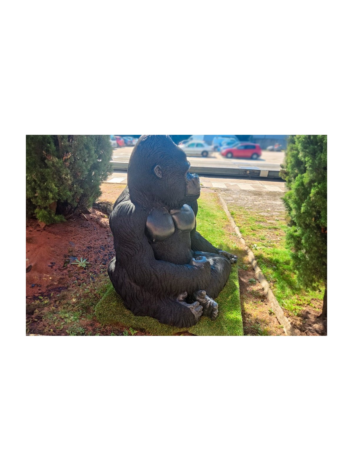 Escultura Gorila – Sculpture urbaine recyclée | Neusus Urban